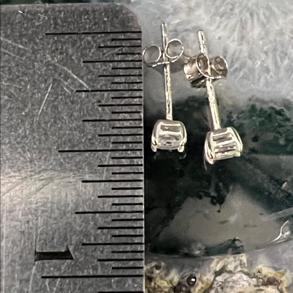 Vintage 925 Sterling Silver CZ Stud Earrings - Picture 9 of 11